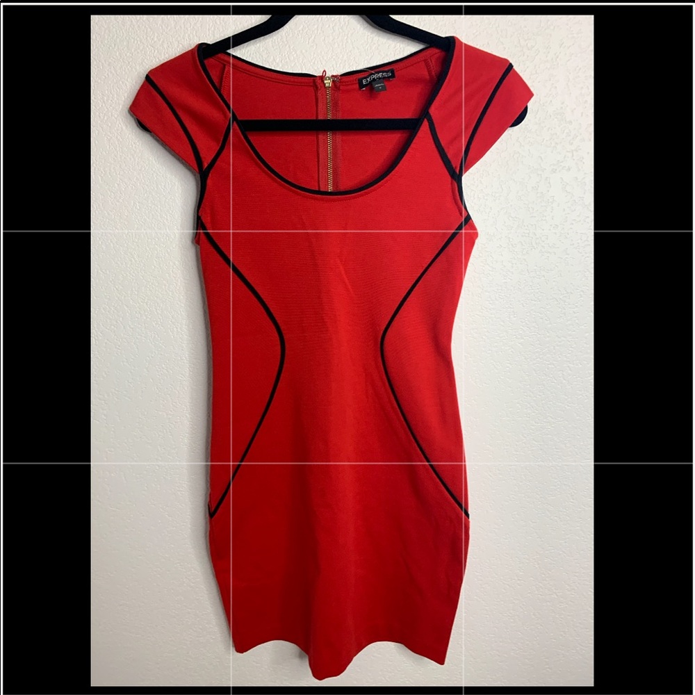 Express Mid-Dress